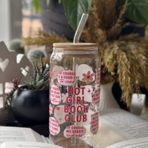 Стаклена Чаша - Hot Girl Book Club