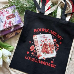 Платнена торба - Books Are My Love Language